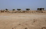 Des infrastructures hôtelières et touristiques à l'abandon au bord du lac Sawa, dans la province de Muthana, le 19 avril 2022 en Irak