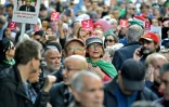 Des Algériens manifestent à Alger le 6 décembre 2019 contre l'élection présidentielle organisée par le pouvoir, dont ils réclament le départ