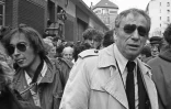 L'acteur Yves Montand aux funérailles de Jean-Paul Sartre le 19 avril 1980 à Paris 