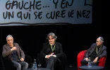 Le directeur de Charlie Hebdo, Laurent Sourisseau, dit Riss (C), participe à une rencontre avec le public le 2 novembre 2019 à Strasbourg
