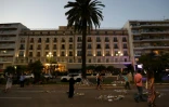 La Promenade des Anglais, dont les trottoirs ont été transformés en mémorial, le 18 juillet 2016 à Nice