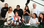 Doria Chouviat (centre), veuve de Cédric Chouviat, lors d'un point de presse à Paris le 23 juin 2020,