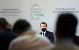 Le président Emmanuel Macron lors d'une réunion avec les membres de la Convention citoyenne sur la climat, le 14 décembre 2020 à Paris
