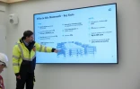 Jan Wurzbacher, cofondateur et codirigeant de Climeworks, lors d'une présentation dans les locaux de la nouvelle usine de Hellisheidi, le 8 mai 2024 en Islande