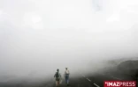 Jeudi 31 janvier 2008 - 
La route des laves noyée sous l'épais brouillard généré par la vapeur d'eau