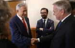 Le chef de la diplomatie française Jean-Marc Ayrault reçu le 15 mai 2016 par le Premier ministre israélien Benjamin Netanyahu à Jérusalem