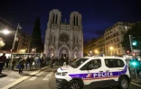 Un véhicule de police garé près de la basilique Notre-Dame de l'Assomption à Nice, le 29 octobre 2020