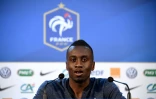Blaise Matuidi répond aux questions des reporters au camp de base des Bleus à Istra, près de Moscou, le 18 juin 2018