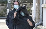 Marie-France le Scouarnec, ex-épouse de Joël le Scouarnec arrive pour le procès de son ex-mari à Vannes, Bretagne, le 24 février 2025
