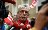 Jean-Louis Borie, l'avocat des salariés de GM&S, parle à la presse, à Poitiers, le 4 september 2017