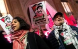 Des manifestants brandissent une pancarte lors d'un rassemblement pour la libération du Libanais Georges Abdallah à Toulouse dans le sud de la France, le 19 décembre 2024