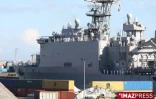Vendredi 11 Avril 2008
Le bateau de guerre américain USS Ashland à son arrivée au port est