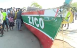 Image tirée d'une vidéo obtenue par l'AFPTV auprÚs de TVM, le 8 avril 2024, montrant le bateau qui a coulé au large de la cÎte nord du Mozambique, faisant au moins 97 morts