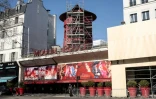 Le Moulin Rouge sans ailes à Paris le 5 mars 2025
