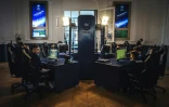 Des joueurs participent à la sélection des meilleurs "gamers" en eFoot lors d'un tournoi organisé au centre du football de Clairefontaine, le 12 février 2019
