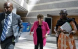 La directrice générale du FMI, Kristalina Georgieva (c), le 11 avril 2023 au siège du FMI à Washington