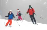 Des skieurs à la station de ski de Semmering, le 24 décembre 2020 en Autriche