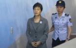 Photo d'archive de la présidente sud-coréenne destituée Park Geun-hye arrivant au tribunal à Séoul, le 25 août 2017