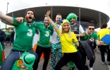 Supporters irlandais et suédois avant un match de l'Euro-2016 au Stade de France le 13 juin 2016