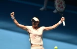 Caroline Garcia remporte le match contre la Tchèque Marketa Vondrousova au 2e tour de l'Open d'Australie, le 18 janvier 2018 à Melbourne