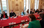 Elisabeth Borne lors de la présentation de l'aménagement écologique aux membres du Conseil National de la Refondation (CNR) à Matignon à Paris, le 19 septembre 2023