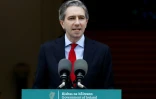 Le Premier ministre irlandais, Simon Harris, prononce un discours lors d'une conférence de presse, à Dublin, le 22 mai 2024