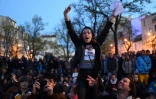 Des participants à la "Nuit Debout" le 9 avril 2016 à Marseille