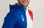 Le biathlète et fondeur français Benjamin Daviet pose, le 4 octobre 2021 à Romilly-sur-Seine, lors de la présentation de l'équipe de France paralympique