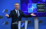 Le secrétaire général de l'OTAN Jens Stoltenberg lors d'une conférence de presse après une réunion extraordinaire des ministres des Affaires étrangères de l'Otan sur les tensions entre la Russie et l'Ukraine, à Bruxelles le 7 janvier 2022