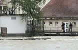 La gendarmerie dans les rues de Boulay-Moselle inondée, en Moselle, le 17 mai 2024