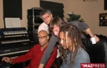 Samedi 27 septembre 2008 -

Cali et Thierry Gauliris du groupe Baster ont enregistré un duo dans un studio de Marseille. Le morceau figurera dans le prochain album de Baster (Imaz Press Réunion)