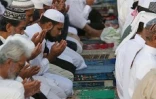 Mercredi 1 Octobre 2008

Saint-Denis - La prière de l'Aid el filtr a réuni des centaines de Musulmans au vélodrome pour célébrer la fin du ramadan