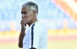 Le sélectionneur de l'équipe de France Didier Deschamps dirige une séance d'entraînement, le 29 juin 2018 à Kazan