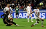 L'attaquant lensois Arnaud Kalimuendo réduit le score (2-1) face à Lyon, lors de la 12e journée de Ligue 1, le 30 octobre 2021 au Groupama Stadium