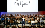 Emmanuel Macron s'exprime lors d'une réunion publique de son mouvement "En Marche" à La Maison de la Mutualité à Paris le 12 juilet 2016