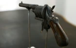 Le revolver, un Lefaucheux (célèbre marque de l'époque) à la crosse de bois, un six coups de calibre 7 millimètres, était estimé entre 50.000 et 60.000 euros