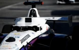 Des capteurs et des caméras sur la voiture autonome de l'équipe TII EuroRacing le 7 janvier 2022 lors de l'Indy Autonomous Challenge à Las Vegas