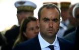 Le ministre français des Armées, Sébastien Lecornu, assiste à une cérémonie à Libourne, dans le sud-ouest de la France, le 3 juillet 2025