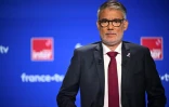 Le Premier secrétaire du PS Olivier Faure participe à un débat sur France 2 et France Inter dans le cadre de la primaire de la gauche, le 1er octobre 2026 à Paris
