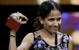 La réalisatrice franco-sénégalaise Mati Diop
remporte l'Ours d'or pour son documentaire "Dahomey", le 24 février 2024 à Berlin
