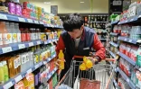 Dans un supermarché à Pékin, le 15 avril 2025