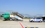 Des albanais, qui se sont vus refuser l'asile, arrivent de France et de Belgique, à l'aéroport de Tirana en Albanie, le 26 juillet 2017