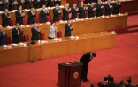 Le président chinois Xi Jinping applaudi par le Parlement après sa prestation de serment, le 17 mars 2018 à Pekin