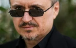 Le cinéaste roumain Cristian Mungiu pose au 79e festival de Cannes le 13 mai 2026