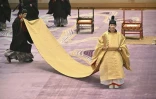 Le prince Hisahito du Japon (d) lors de sa cérémonie de passage à l'âge adulte, au palais impérial de Tokyo, le 6 septembre 2025