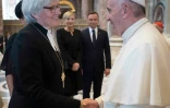 Antje Jackelen, première femme à occuper la prestigieuse chaire d'archevêque en la cathédrale d'Uppsala, reçue par le pape François le 5 juin 2016 au Vatican