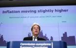 Le commissaire européen à l'Economie Paolo Gentiloni, lors d'une conférence de presse à Bruxelles, le 11 février 2021