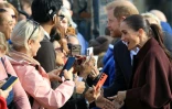 Le prince Harry et son épouse Meghan, duc et duchesse de Sussex, lors d’une visite à Nottingham, le 15 octobre 2026 dans le centre de l’Angleterre