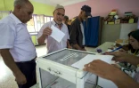 Un électeur vote à Staoueli, près d'Alger, lors de l'élection présidentielle en Algérie, le 7 septembre 2024