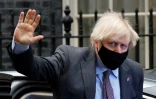 Le Premier ministre britannique Boris Johnson arrive au 10 Downing Street Ă Londres le 27 janvier 2021